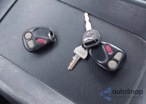 2002 Chevrolet Silverado 1500 Lt from USA, damaged, VIN 2GCEK19T521183504